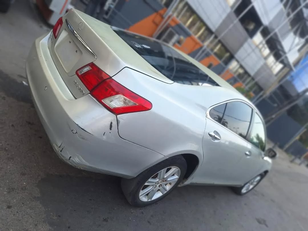 Pure 1st Body Lexus ES350: Buy & Drive!