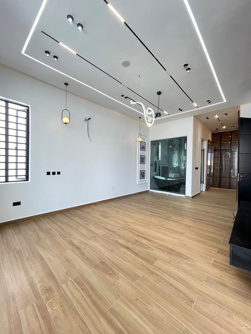 Your Dream 5-Bedroom Oasis in Ikota, Lekki