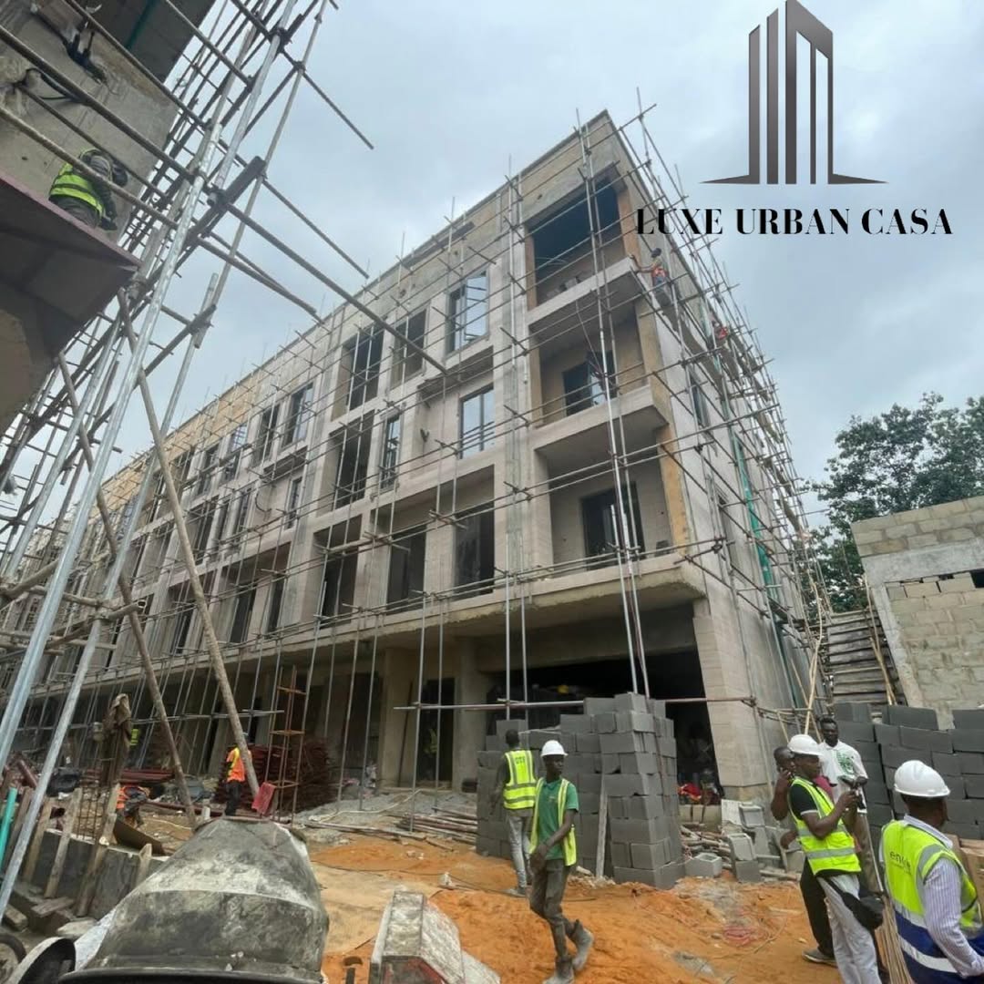 Elite Ikoyi Estate: 4BR Terrace with Pool & Elevator