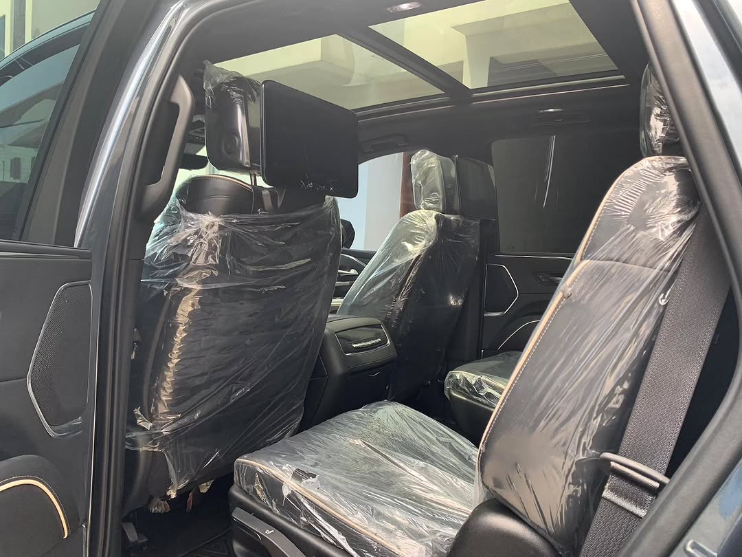Luxury 2021 Escalade: Immaculate & Ready in Lekki