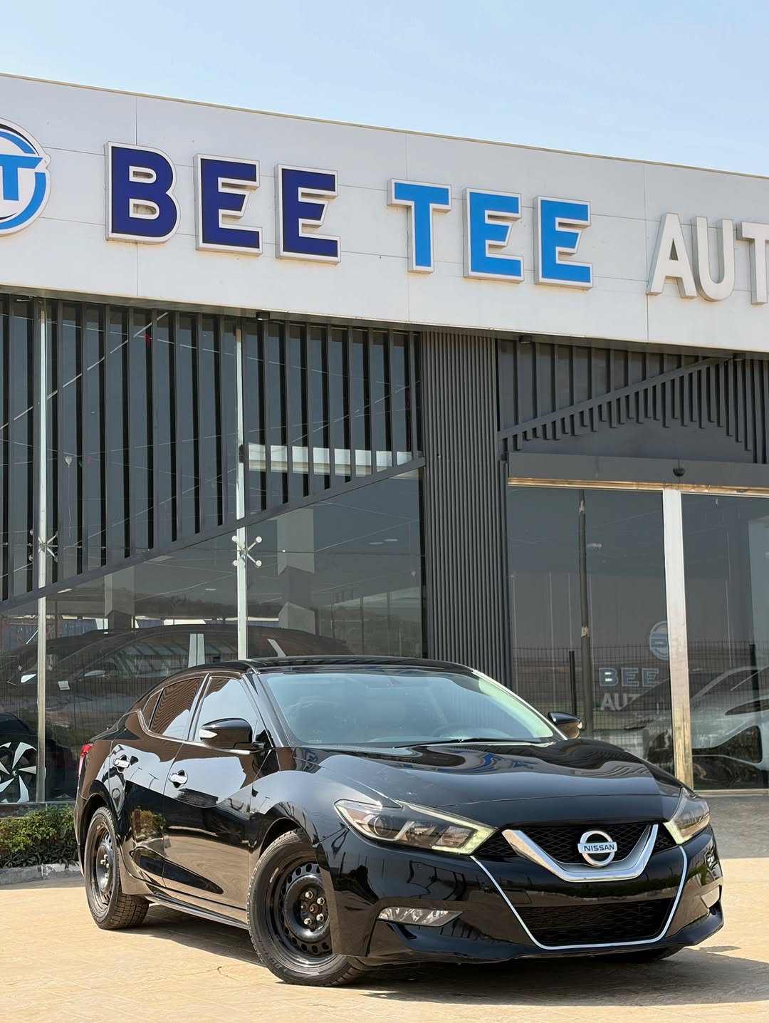 2016 NISSAN MAXIMA SR: Unleash Your Inner Driver