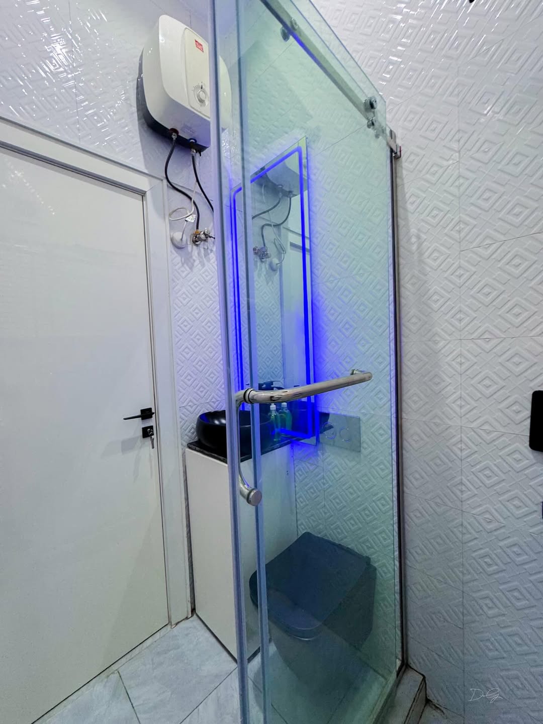 Game On in Mabushi: Snooker & PS5 Paradise