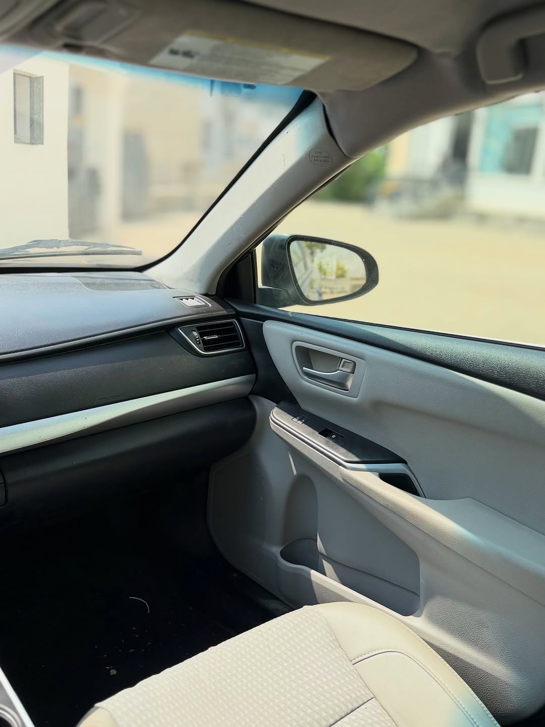 2016 Camry SE: Luxury Meets Value