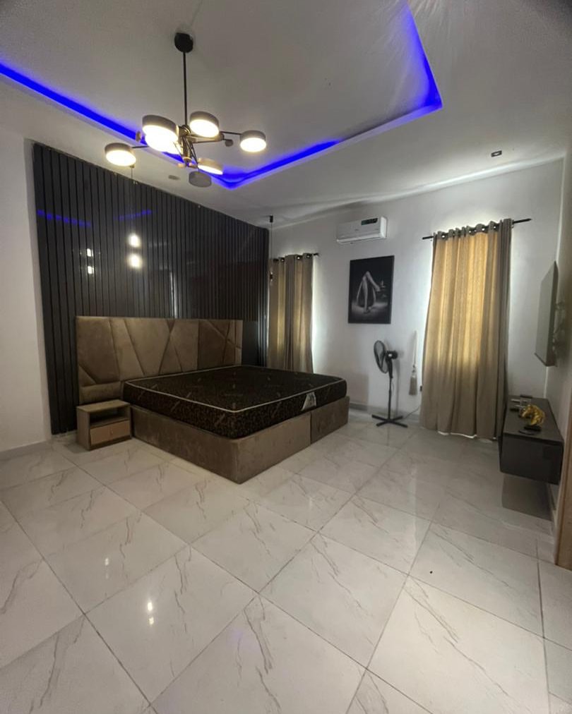 4-Bed Terrace in Orchid: Modern Luxury, Family Haven