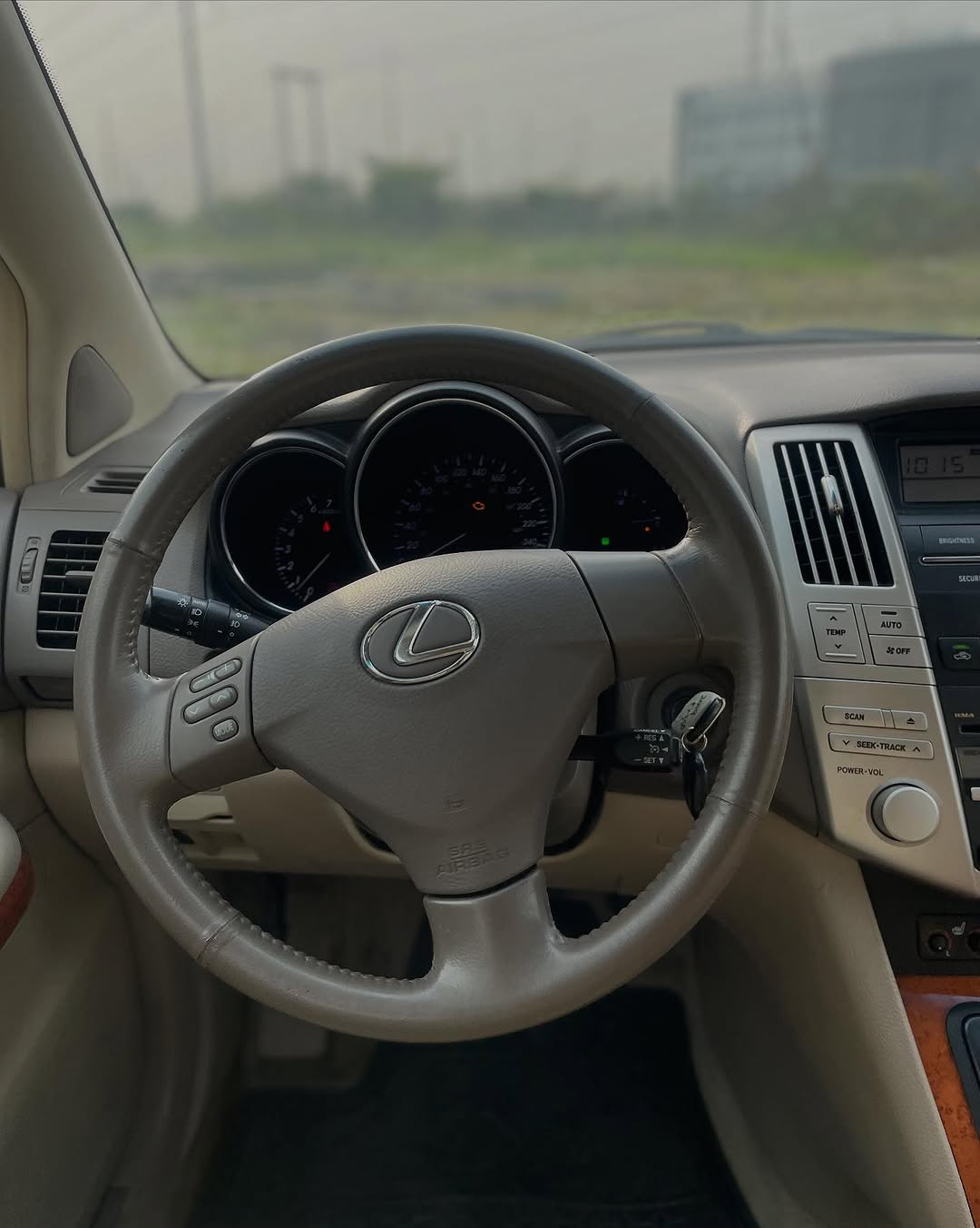 Luxury Lexus RX350: Unbeatable Lekki Deal