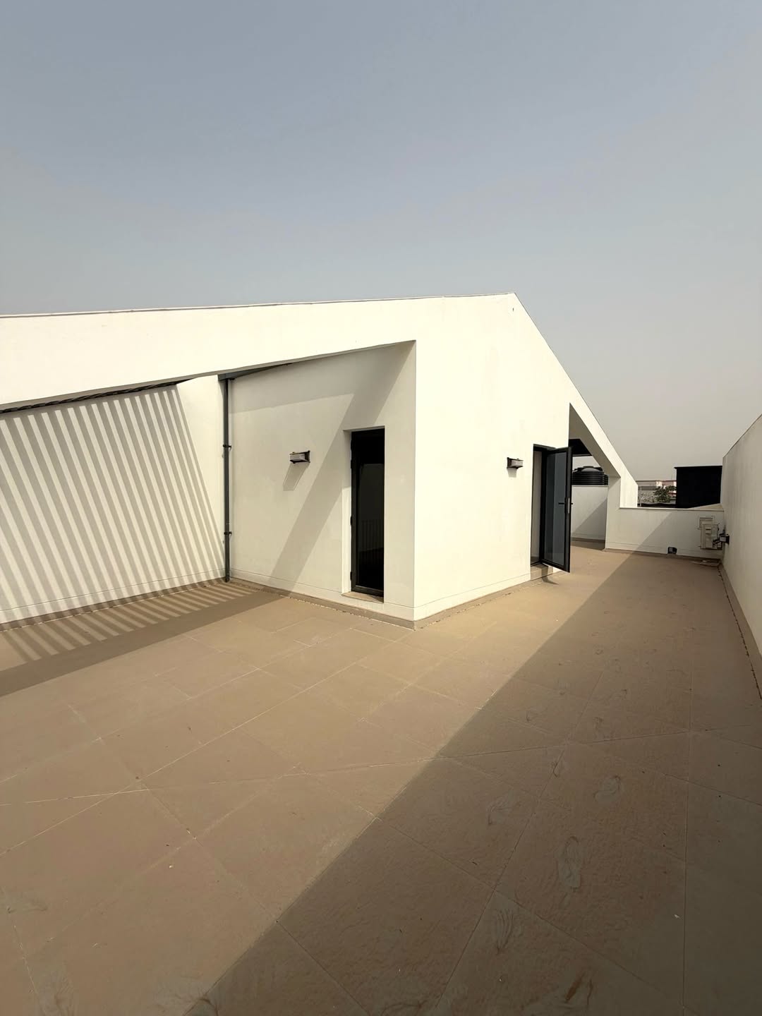 Stunning 5-Bed Duplex with BQ in Prime Abuja