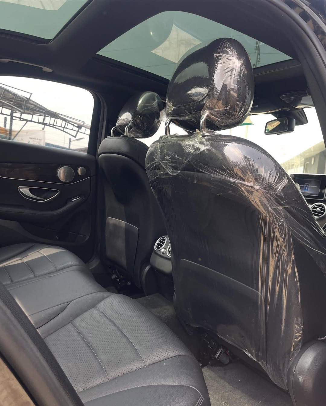 Luxury 2018 C300 4MATIC w/ Panoramic Sunroof