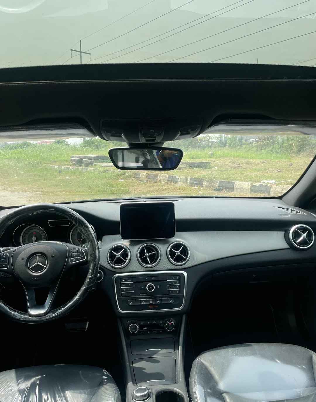 Luxury CLA250: Panoramic Sunroof & 4Matic AWD