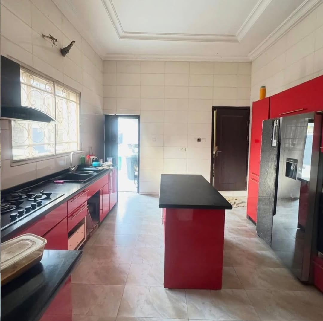 Distress Sale: 4-Bed Bungalow + BQ in Gwarinpa Estate