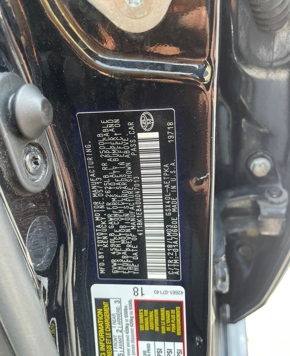 Luxury 2013 Toyota Avalon: Sunroof & Tech, 21M Naira