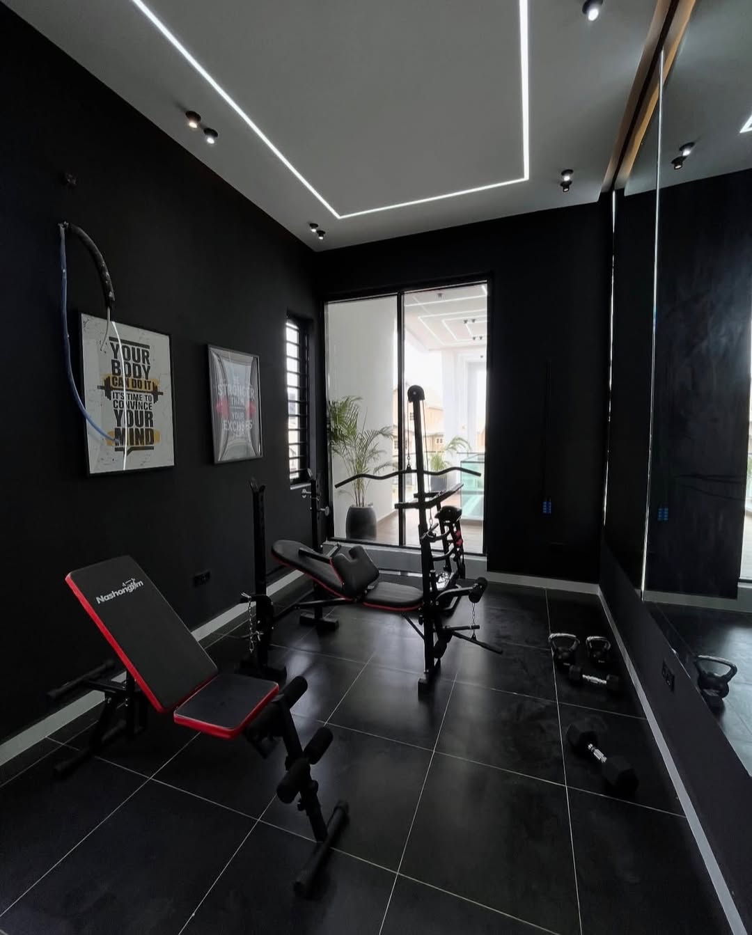 Lagos Luxury: 5-Bed Duplex with Pool & Gym in Ikota