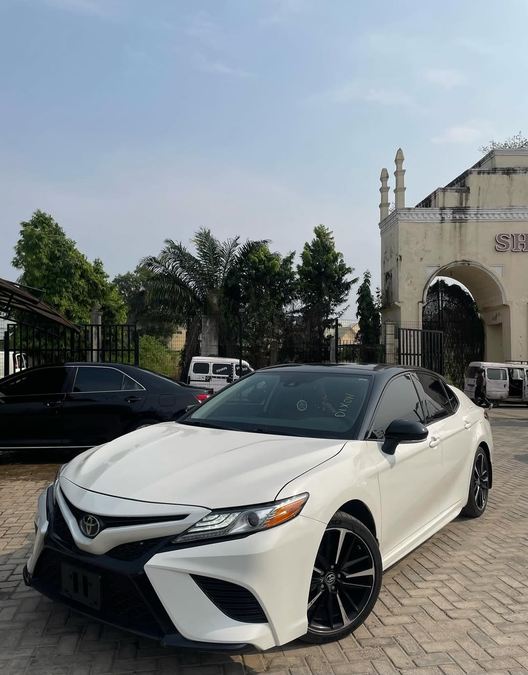 2020 Camry XSE: Panoramic Sunroof & Luxury at 36M