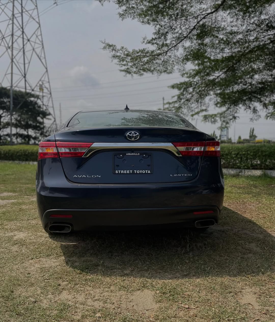 2014 Toyota Avalon Limited: Sunroof & Luxury Features