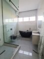 Elegant 5-Bedroom Haven with Cinema & Pool in Lekki