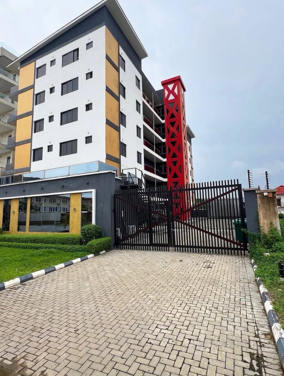 Ikoyi’s Premier 3-Bed Gem: Unmatched Luxury Awaits