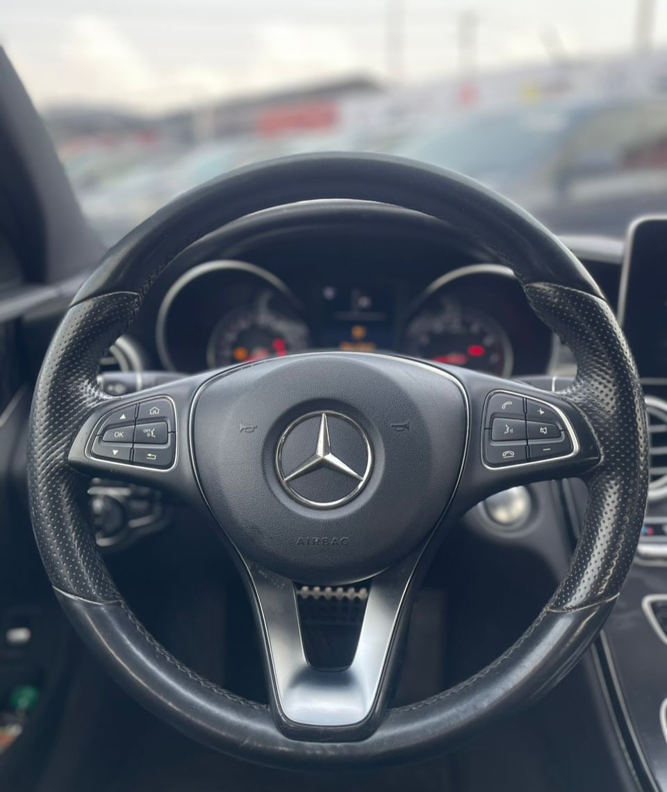 Luxury 2016 Mercedes C300 with Panoramic Sunroof