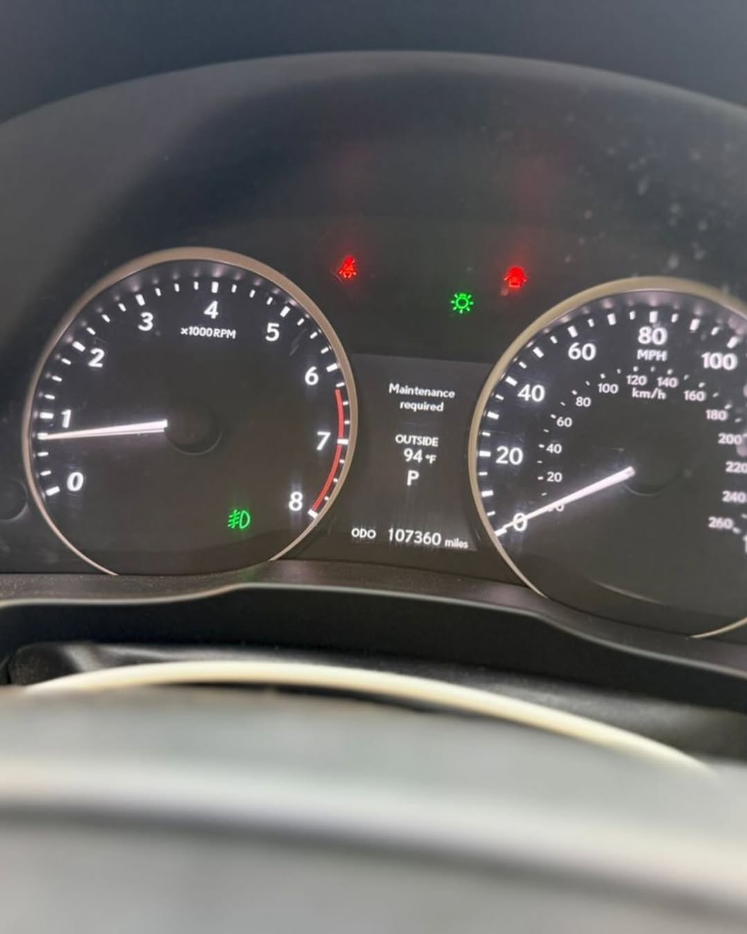 Luxury Redefined: 2014 Lexus ES350 with Premium Tech