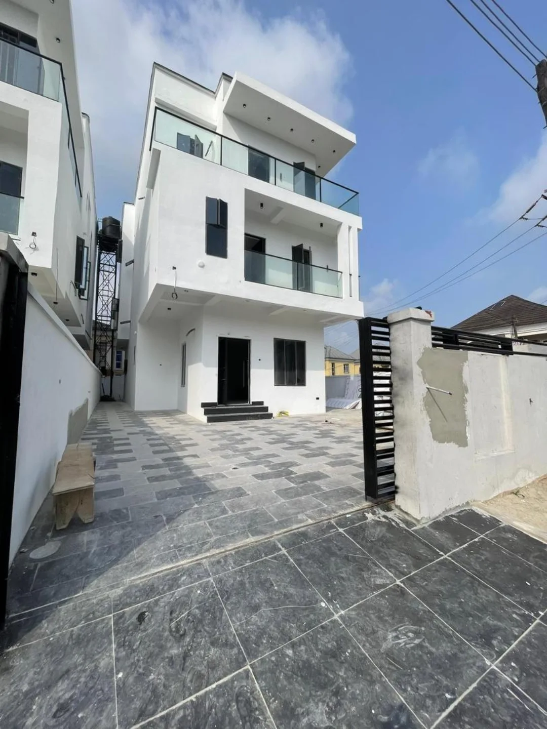 Grand 5-Bedroom Duplex with Resort-Style Pool in Lekki