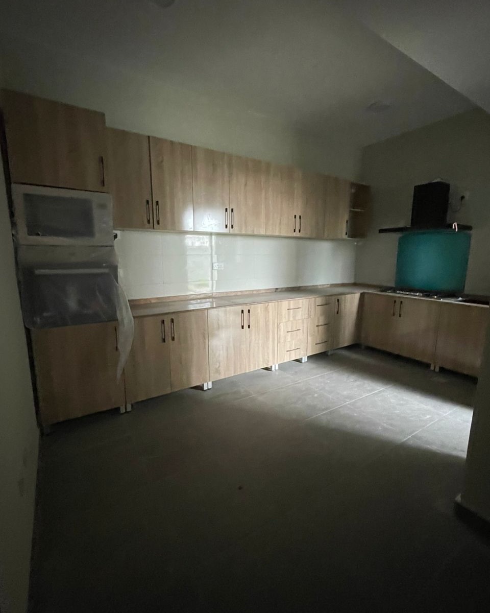 Lekki Haven: 4-Bed Duplex with BQ & 24/7 Power