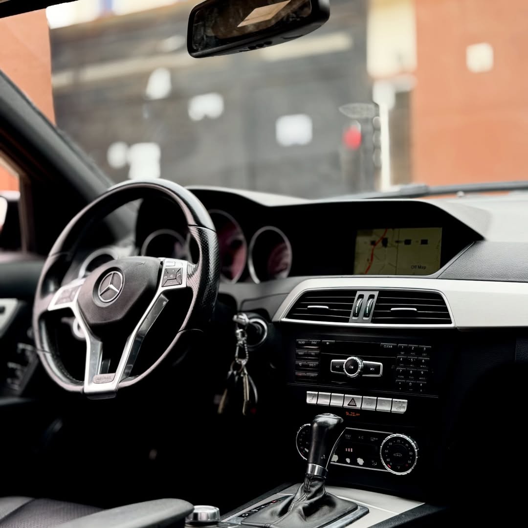 Luxury Ready: 2013 Mercedes C300, Smooth & Solid