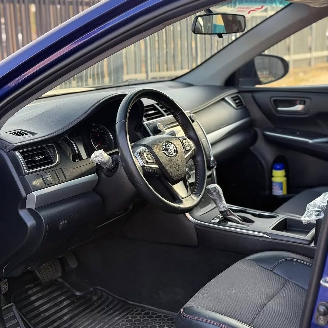 Immaculate 2016 Camry: Luxury for 16M
