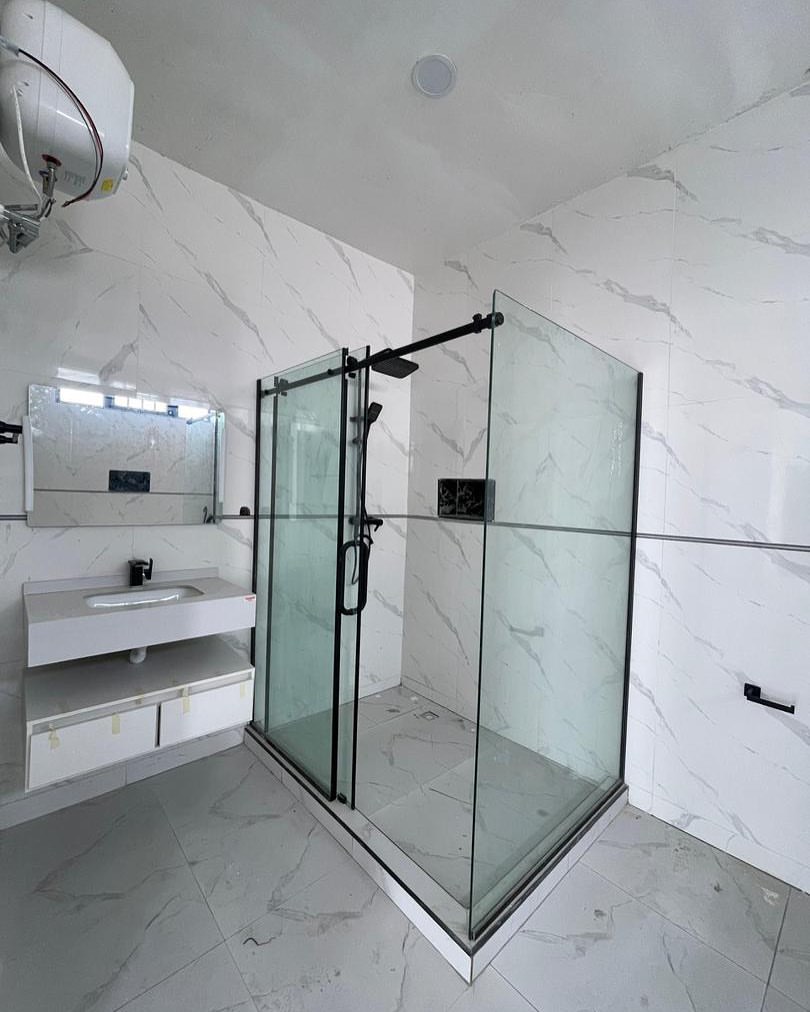 Stunning 5-Bedroom Duplex in Prime Lekki