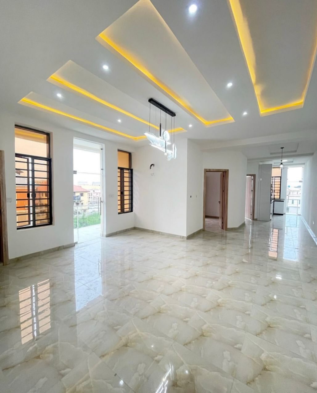 Exquisite 2-Bed Haven in Prime Chevron