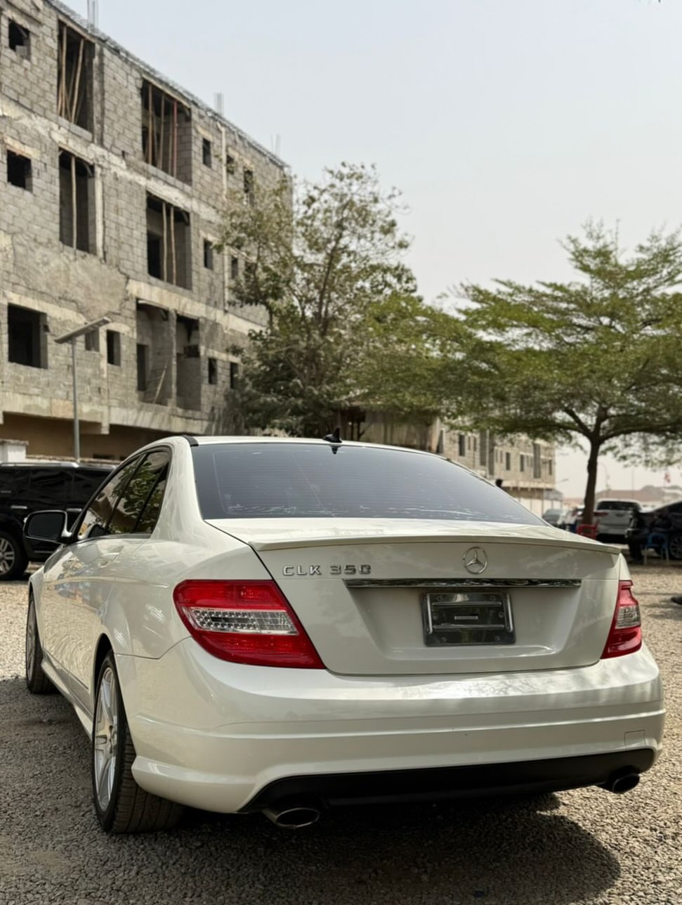 Luxury Redefined: 2009 Mercedes C300, Impeccable & Duty-Cleared