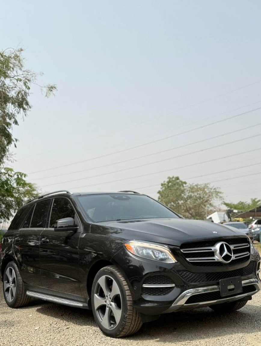 Luxury 2018 Mercedes GLE350: Fully Loaded & Immaculate