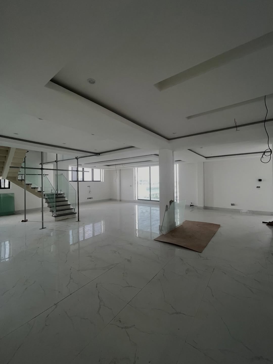 Ikoyi Oasis: 5BR Maisonette & Poolside Terrace