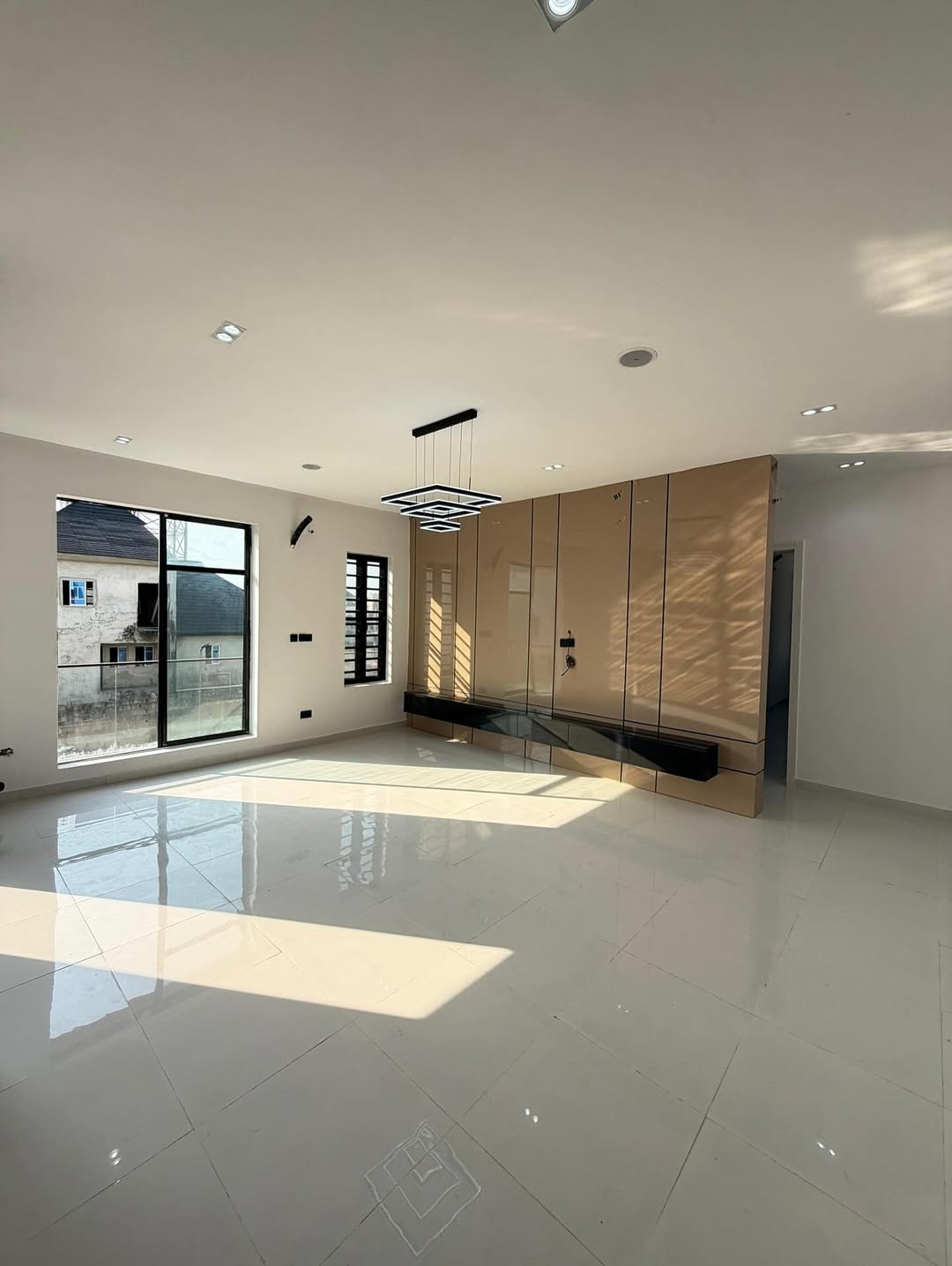 Dreamy 2BR Haven in Prime Lekki