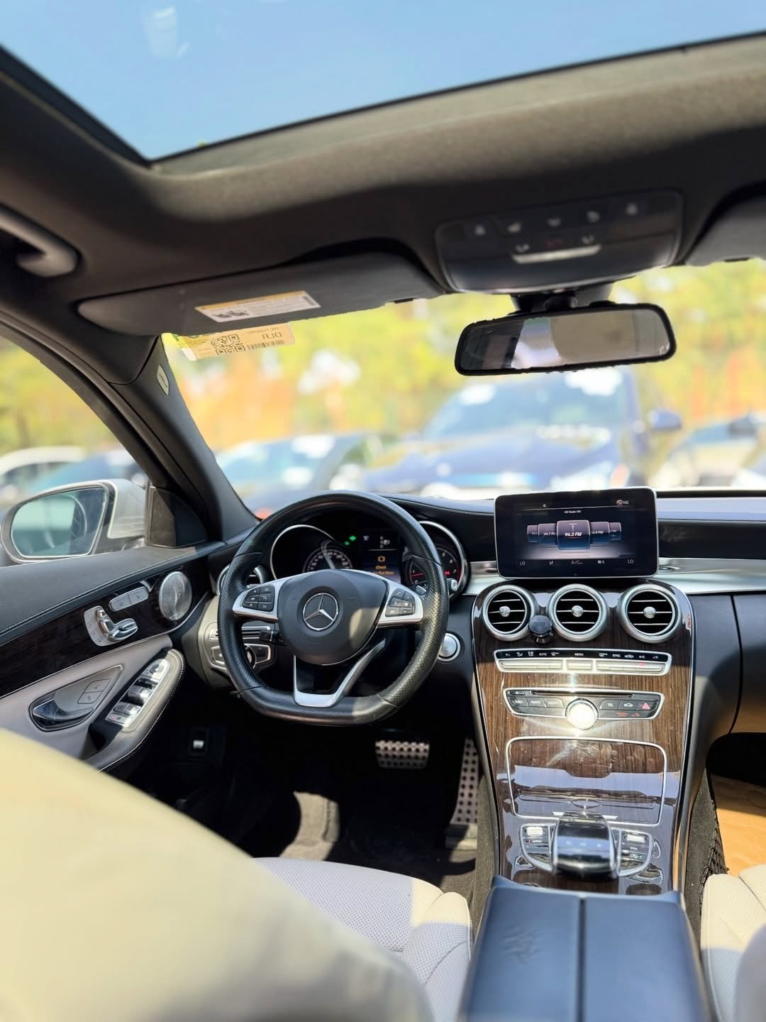 Luxury Meets Duty-Free: 2015 Mercedes C400