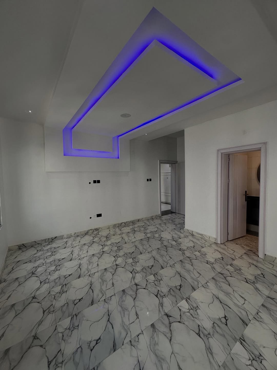 Luxury 5-Bed Duplex with Pool & Smart Home in Kado