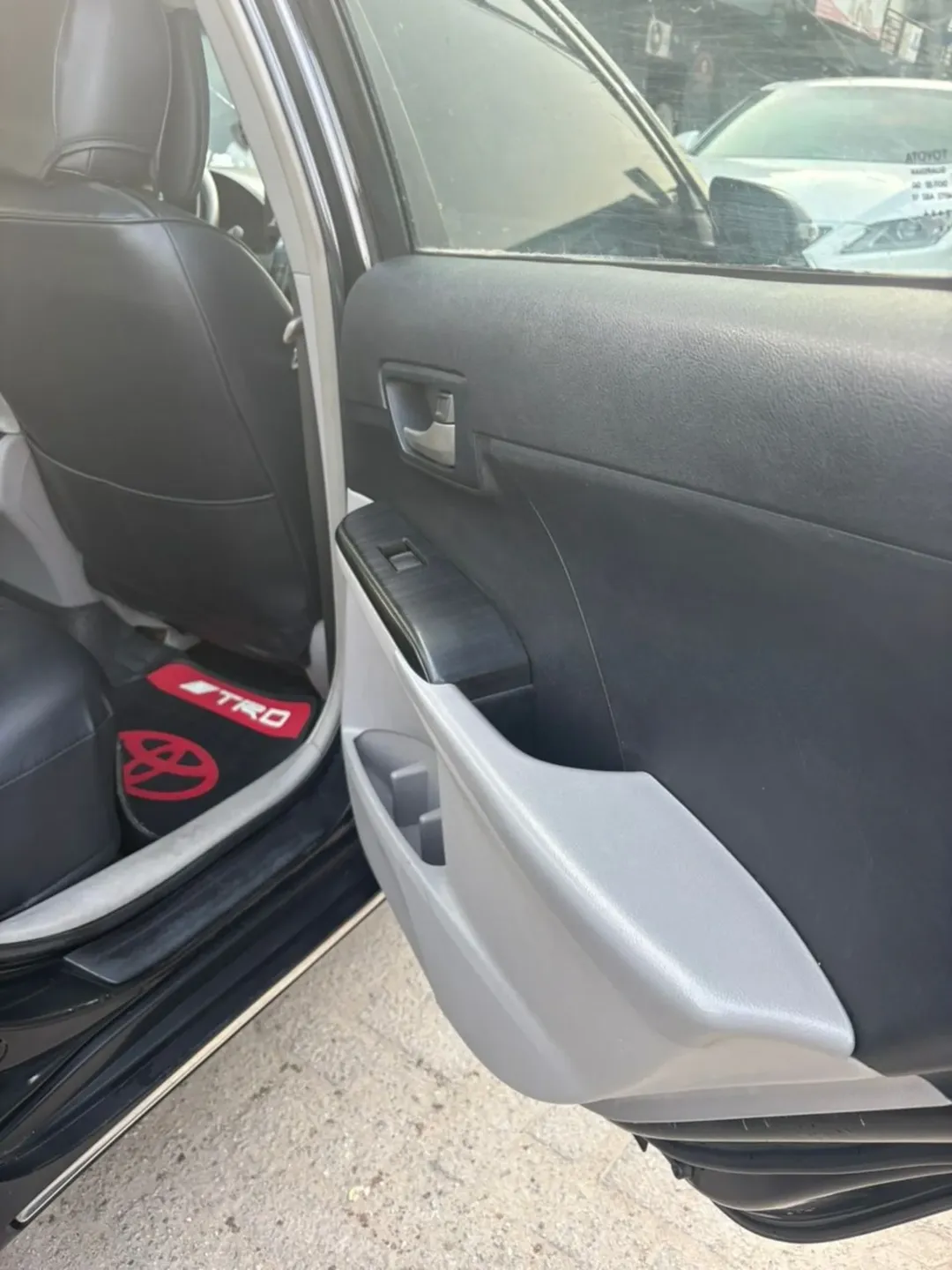 Flawless 2013 Camry: Perfect Condition, Just ₦8.5M