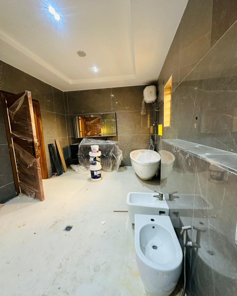 Ikeja GRA’s Grand 7-Bedroom Duplex with BQ