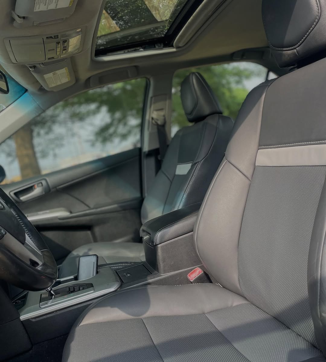 2012 Camry SE: Sunroof & Reverse Camry—Just Imported!