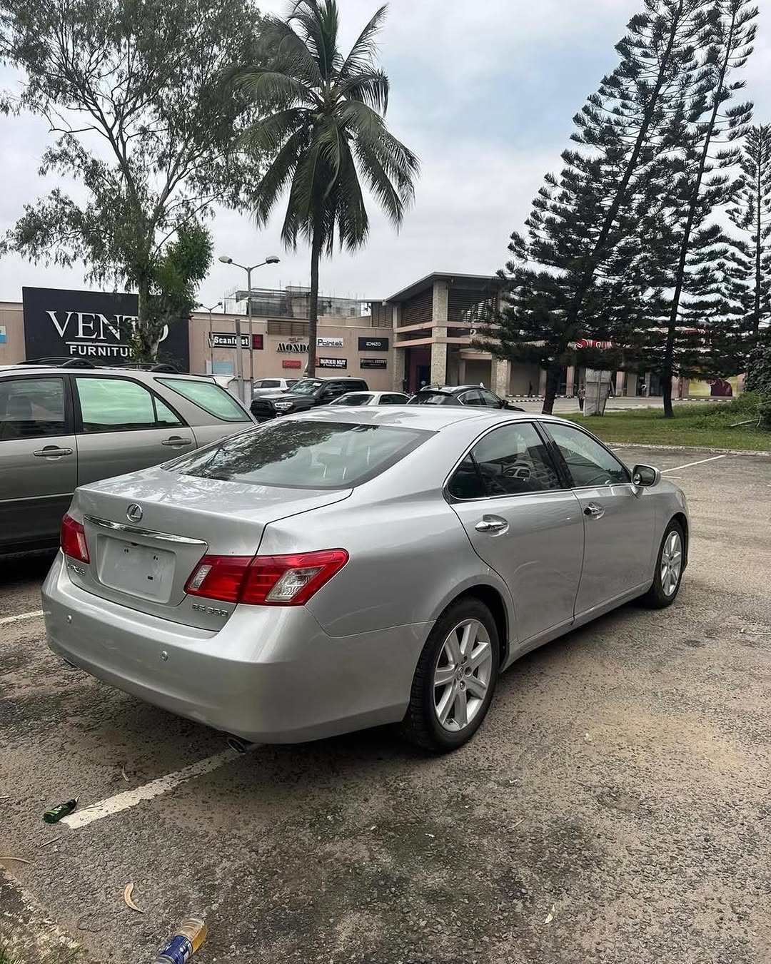 Drive a Flawless Lexus ES350 for 40% Down