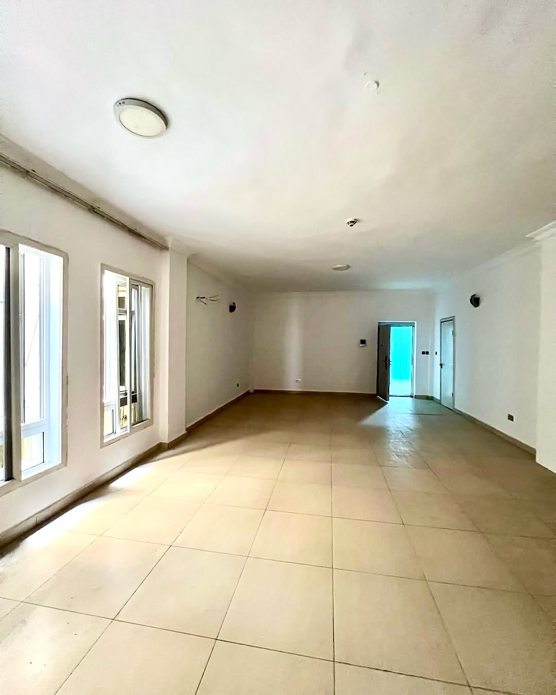 Lekki’s Premier 3-Bed Haven: Rooftop, Gym & 24/7 Power