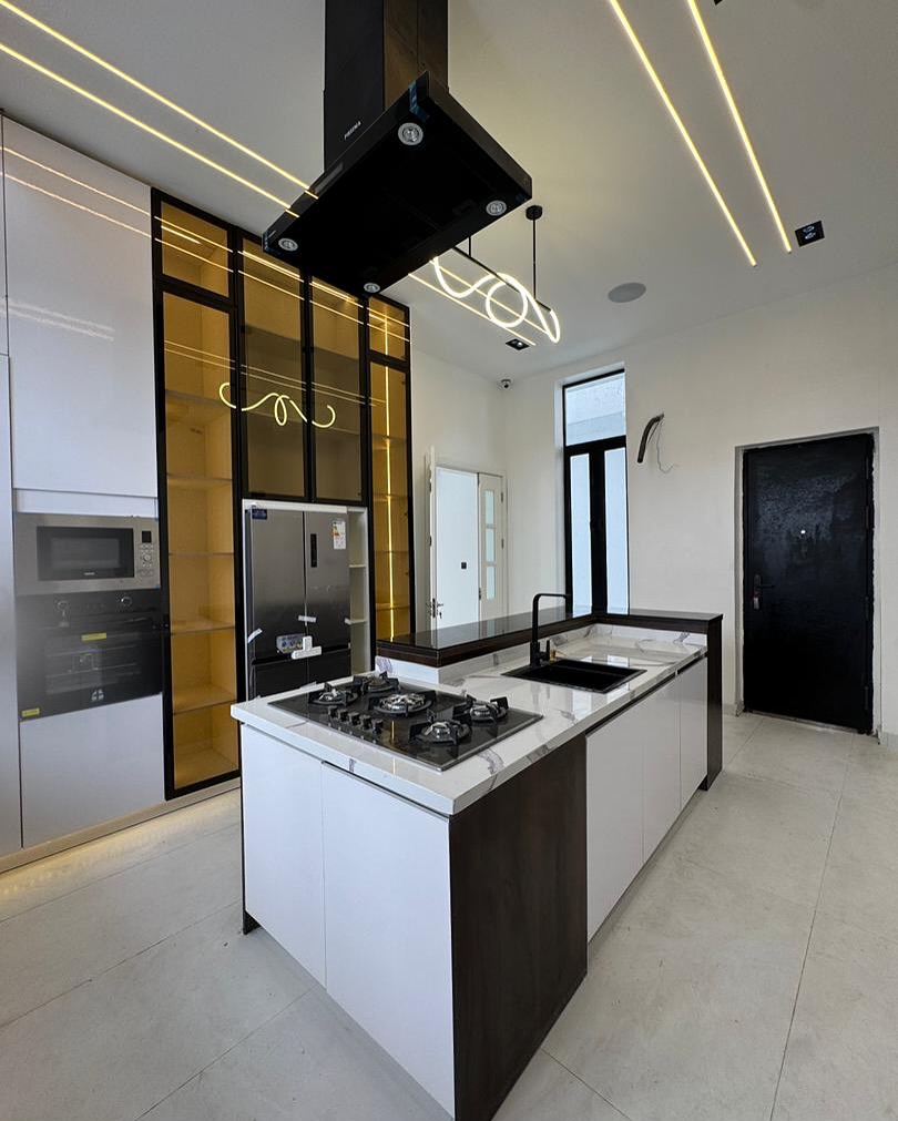 Cinematic Luxury: 5-Bed Duplex with Pool & Cinema in Osapa