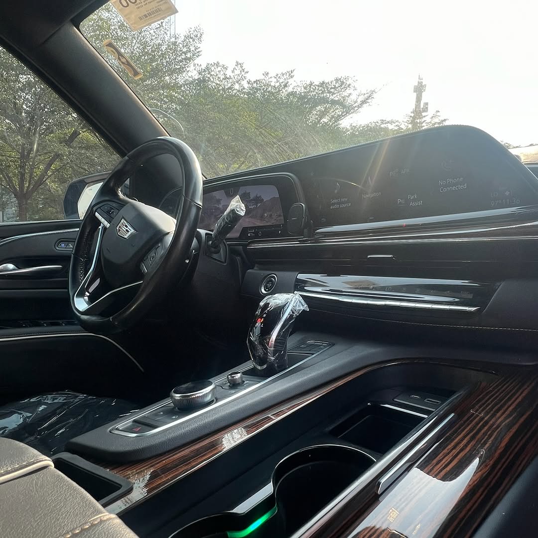 2021 Escalade 600: Ultimate Luxury, Unmatched Presence