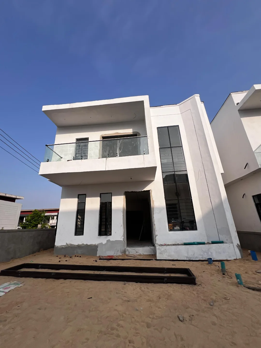 Stunning 5-Bedroom Duplex with BQ in Sangotedo
