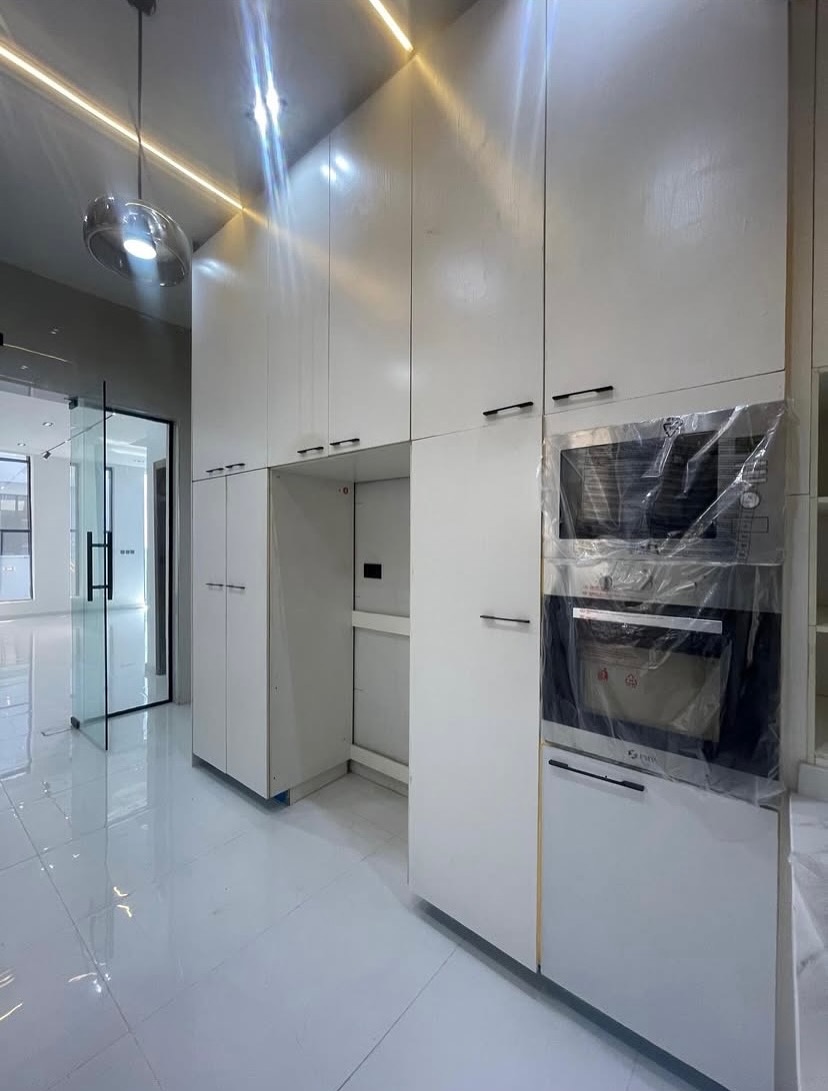 Ikota Haven: Spacious 4-Bedroom Detached Duplex