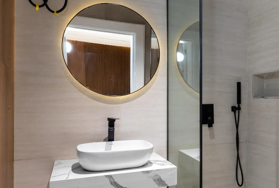 River Park Escape: 2BR with PS5 & 24/7 Power