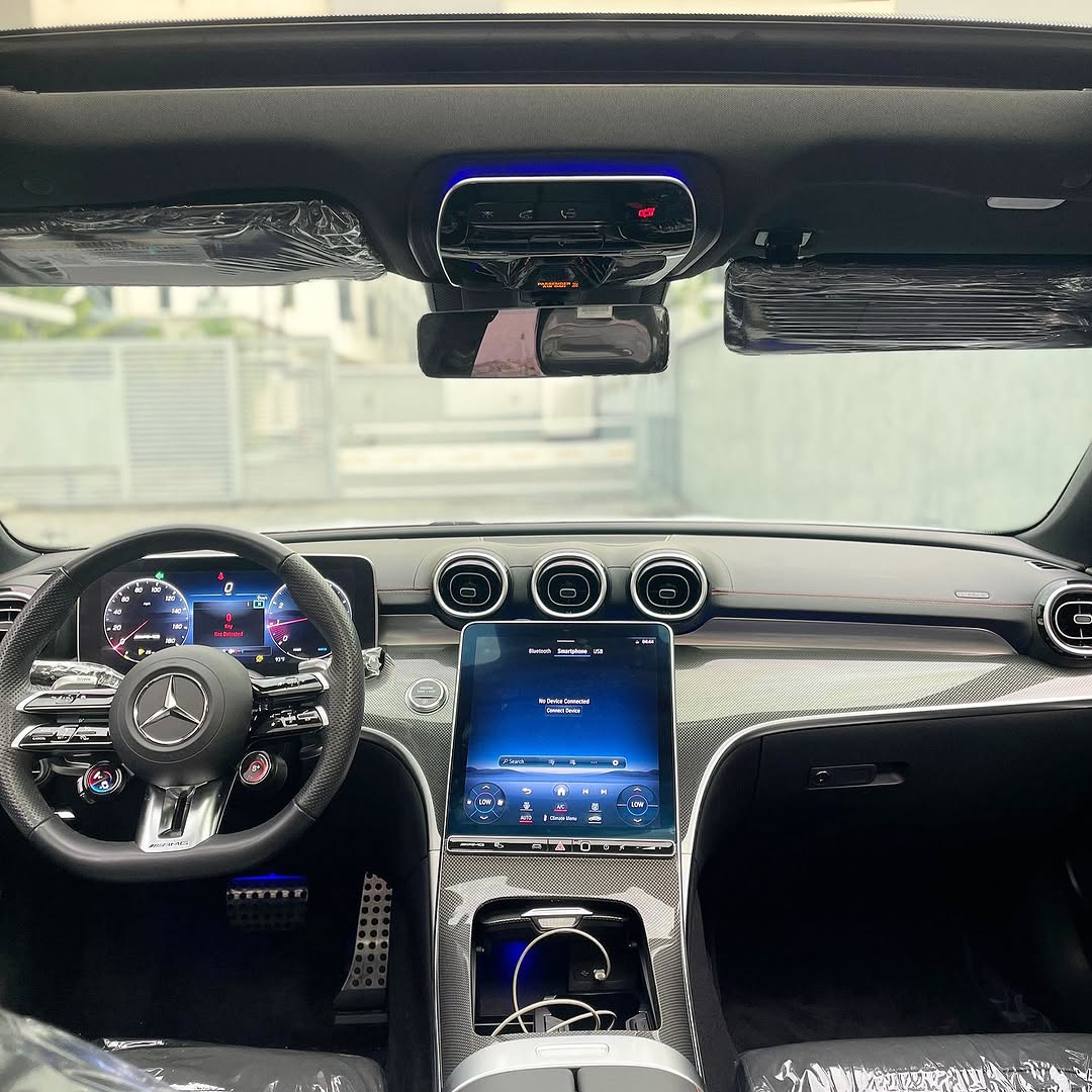 Unleash AMG Power: 2023 C43 AWD Luxury