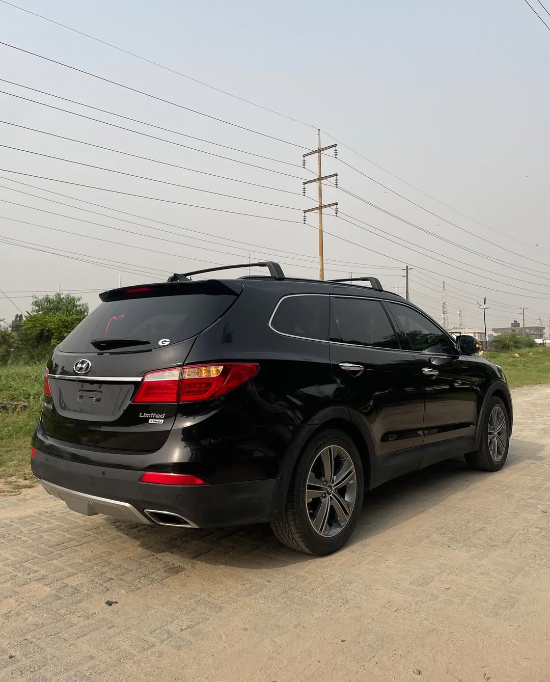 2015 Hyundai Santa Fe: Panoramic Sunroof & 3 Rows