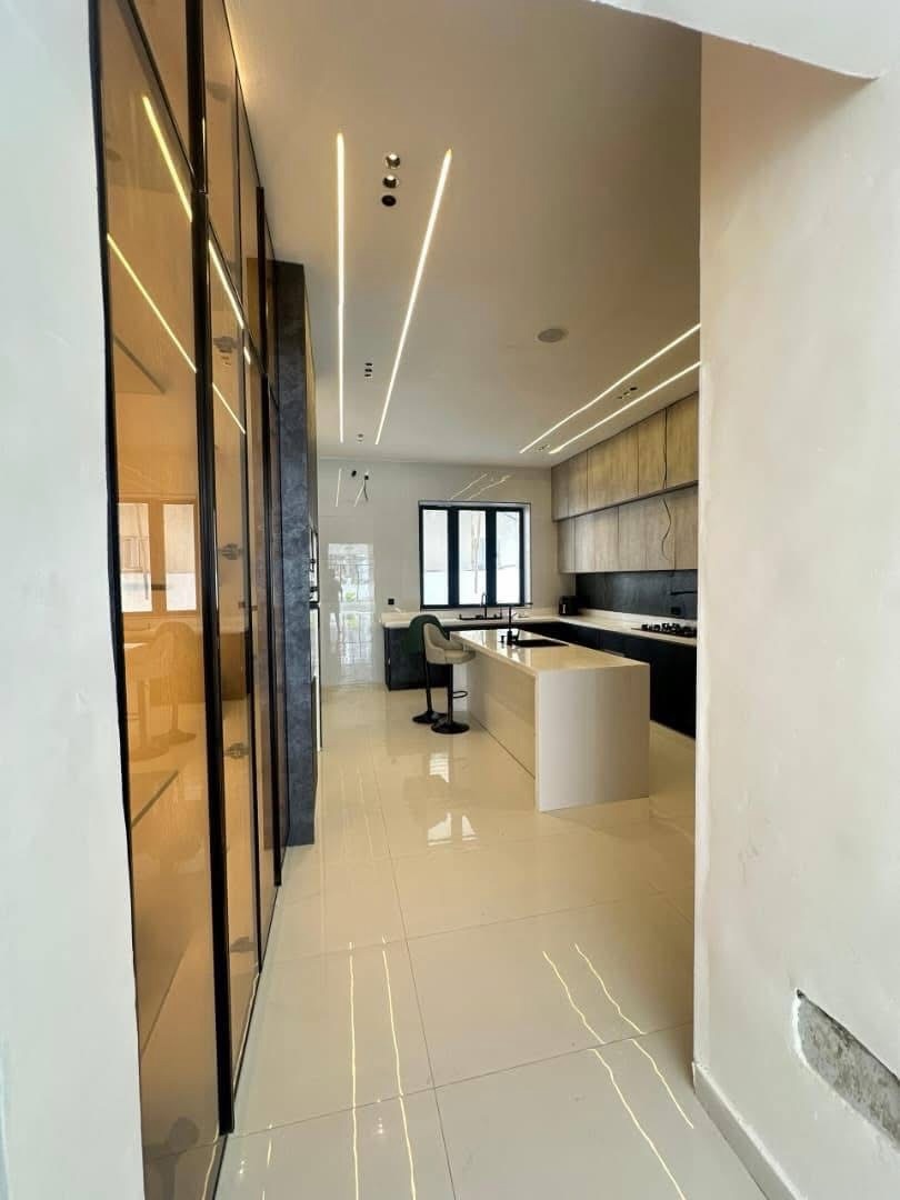 Lekki’s Ultimate 5-Bedroom Estate with Pool & BQ