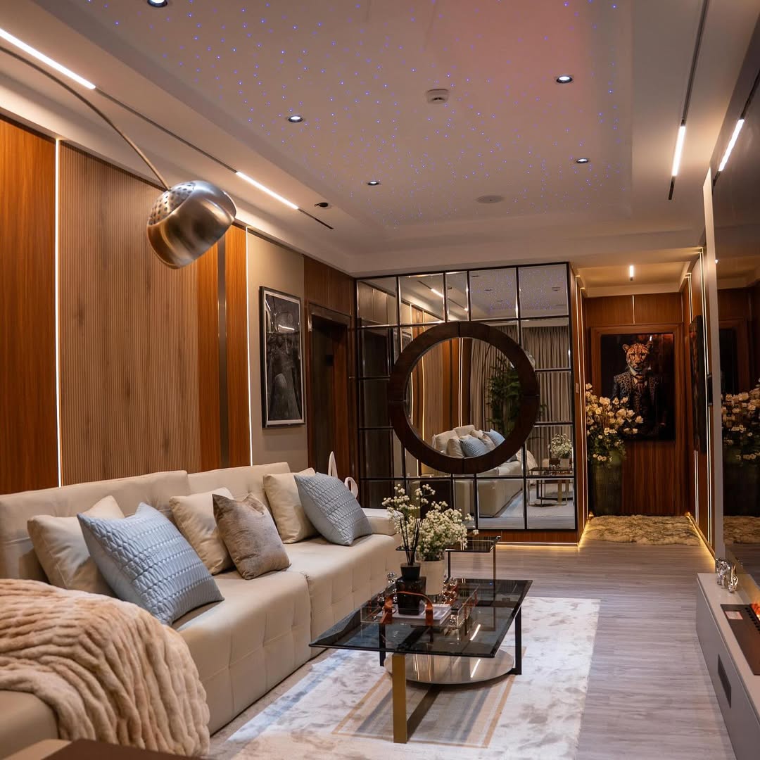 Maitama Oasis: Poolside One-Bedroom with 24/7 Luxury