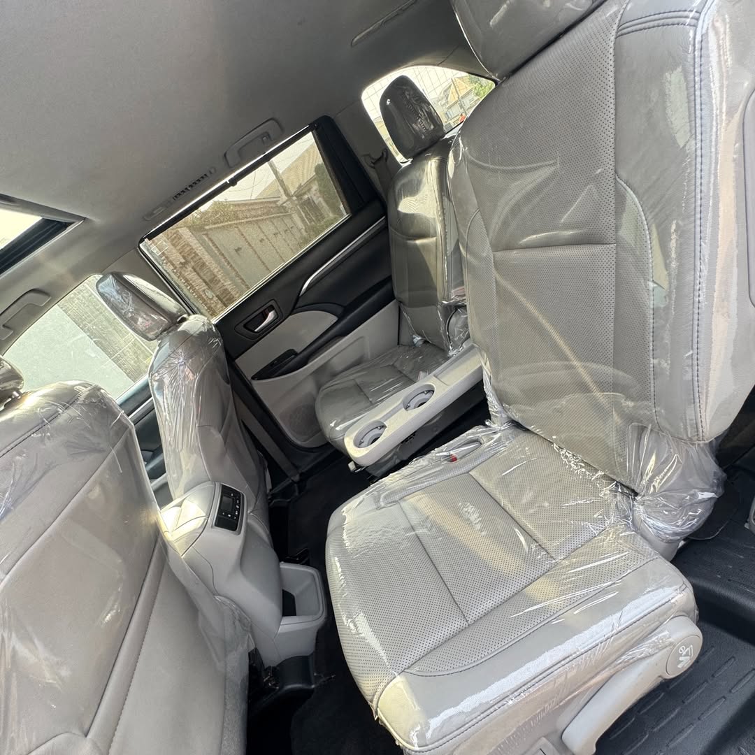 2018 Toyota Highlander: Tokunbo, Clean & Ready to Go