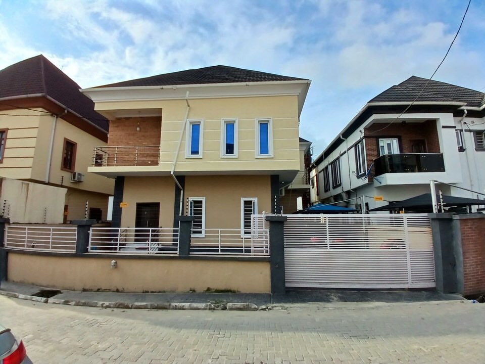 Exquisite 4-Bed Duplex with BQ | Governor’s Consent | Ikota