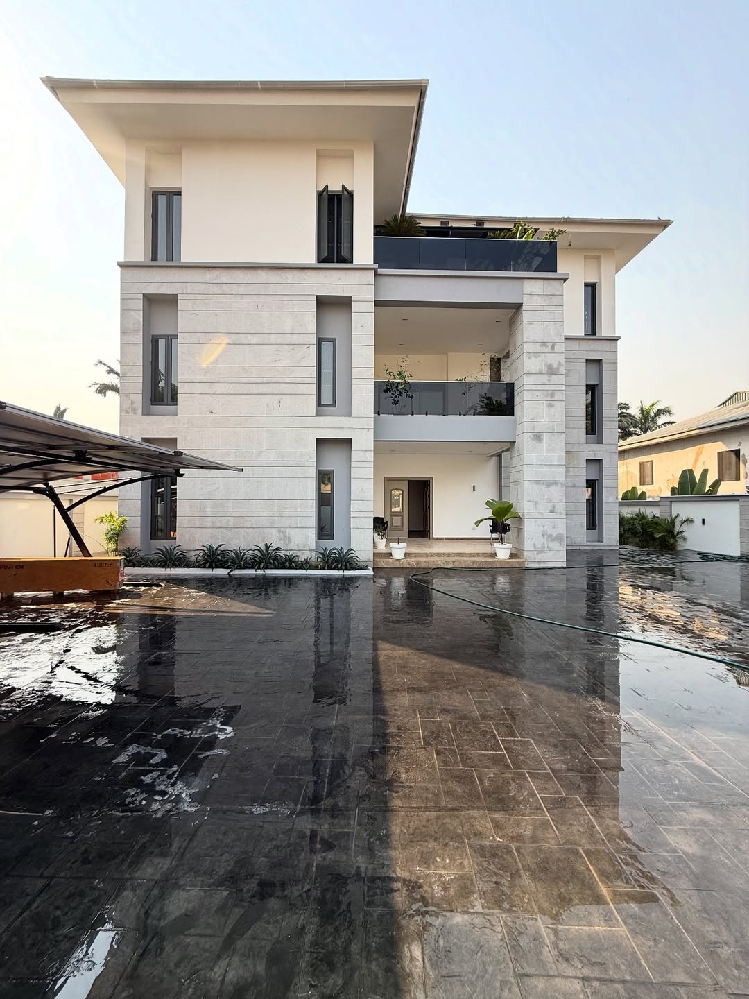 Opulent 7-Bed Smart Mansion in Serene Maitama